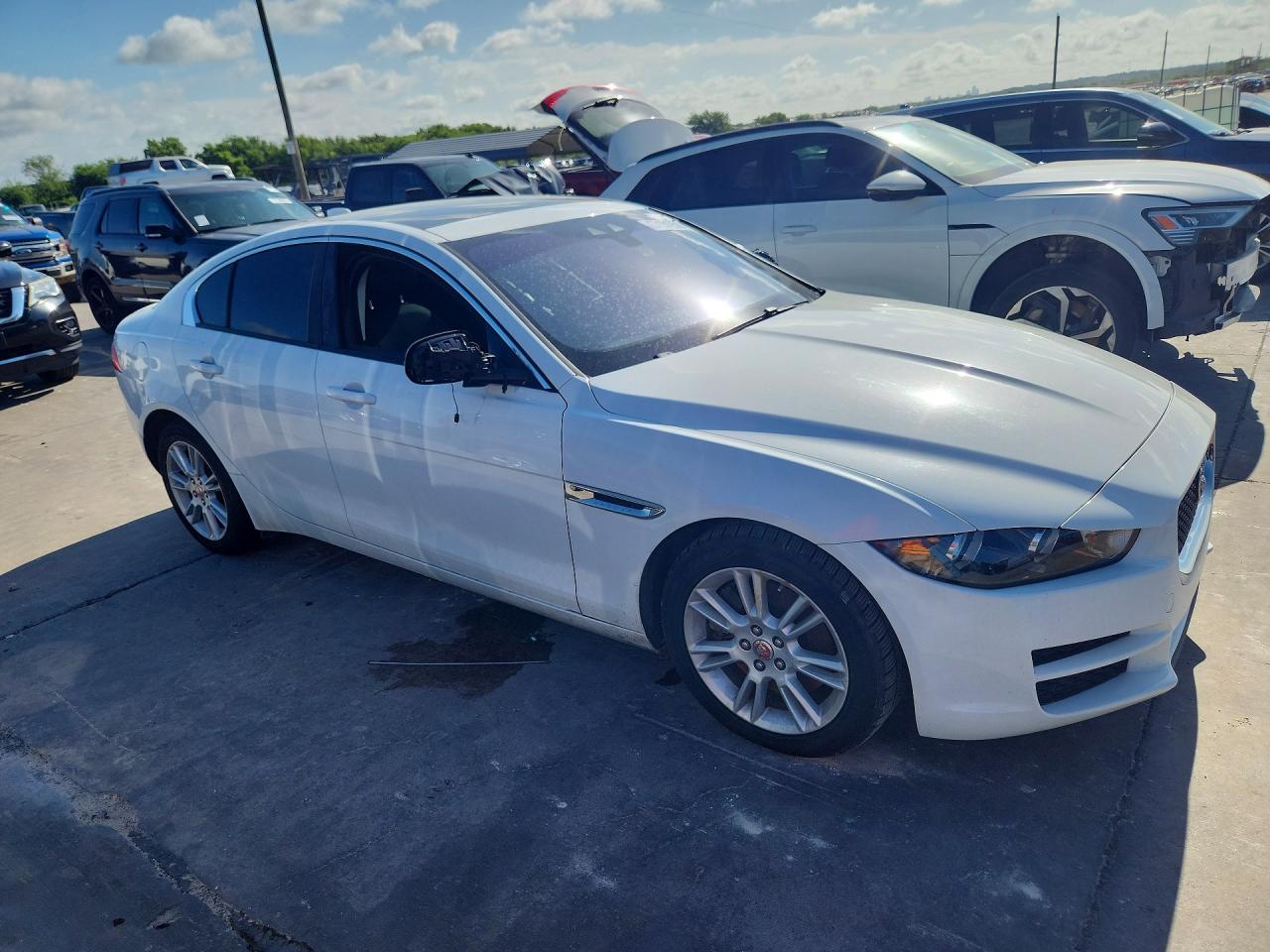 2018 Jaguar XE VIN SAJAD4FX7JCP34754 COPART salvage auction — Normal Wear, TX - CERTIFICATE OF TITLE, sold $1,400 on 2026-07-02 (photo 4)