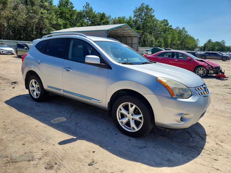 2011 Nissan Rogue VIN JN8AS5MT2BW565130 COPART salvage auction — MINOR DENT/SCRATCHES, Fl - Certificate Of Title, sold $325 on 2026-07-06 (photo 4)