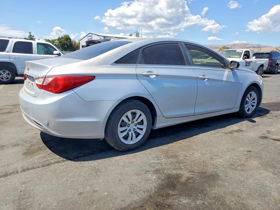 2011 Hyundai Sonata VIN 5NPEB4AC0BH266205 COPART salvage auction — MECHANICAL, Ca - Dis/Dlr/Exp Only Clean Title, sold $50 on 2026-07-02 (photo 3)
