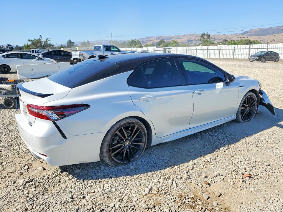 2021 Toyota Camry VIN 4T1K31AK2MU029774 COPART salvage auction — REAR END, Ca - Salvage Certificate, sold $11,300 on 2026-07-02 (photo 3)