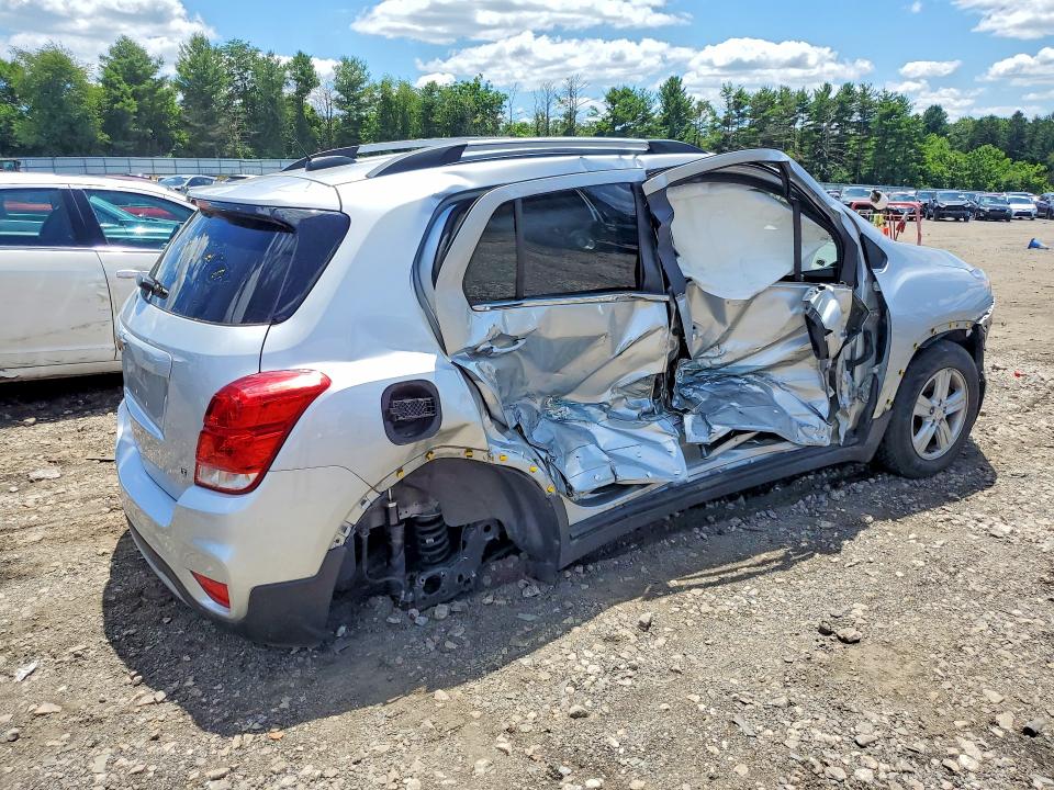 2020 Chevrolet Trax VIN KL7CJLSB2LB019505 COPART salvage auction — SIDE, Md - Cert Of Salvage > 75% Damage, sold $1,050 on 2026-07-27 (photo 3)
