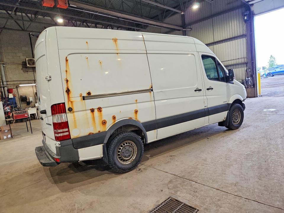 2016 Mercedes-benz Sprinter VIN WD3BE7CDXGP194873 COPART salvage auction — FRONT END, Qc - Gravement Accidente, sold $3,200 on 2026-07-07 (photo 3)