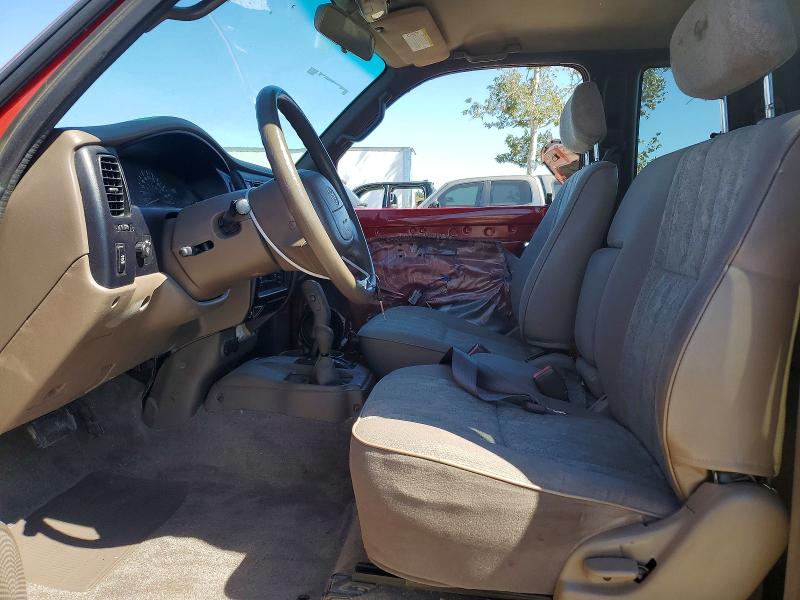 2000 Toyota Tacoma VIN 5TEWN72NXYZ706868 COPART salvage auction — FRONT END, CA - SALVAGE CERTIFICATE, sold $200 on 2026-07-21 (photo 7)