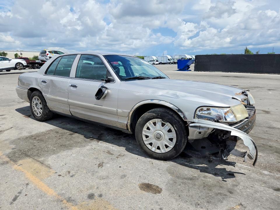 2004 Mercury Grand marquis VIN 2MEFM74W74X668924 COPART salvage auction — FRONT END, FL - CERT OF TITLE SLVG REBUILDABLE, sold $15 on 2026-07-21 (photo 4)