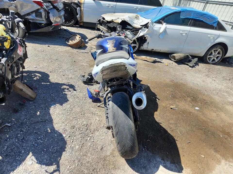 2004 Suzuki Gsx-r600 VIN JS1GN7CA142105826 COPART salvage auction — FRONT END, Nv - Salvage Title, sold $225 on 2026-07-07 (photo 4)