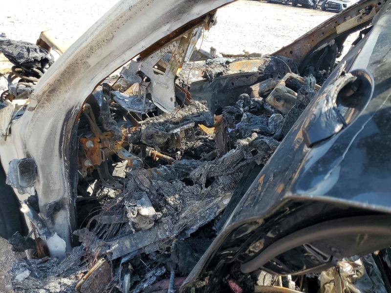 2020 BMW X4 VIN 5UX2V1C08LLZ32461 COPART salvage auction — BURN, Va - Non-Repairable Certificate, sold $350 on 2026-07-27 (photo 8)