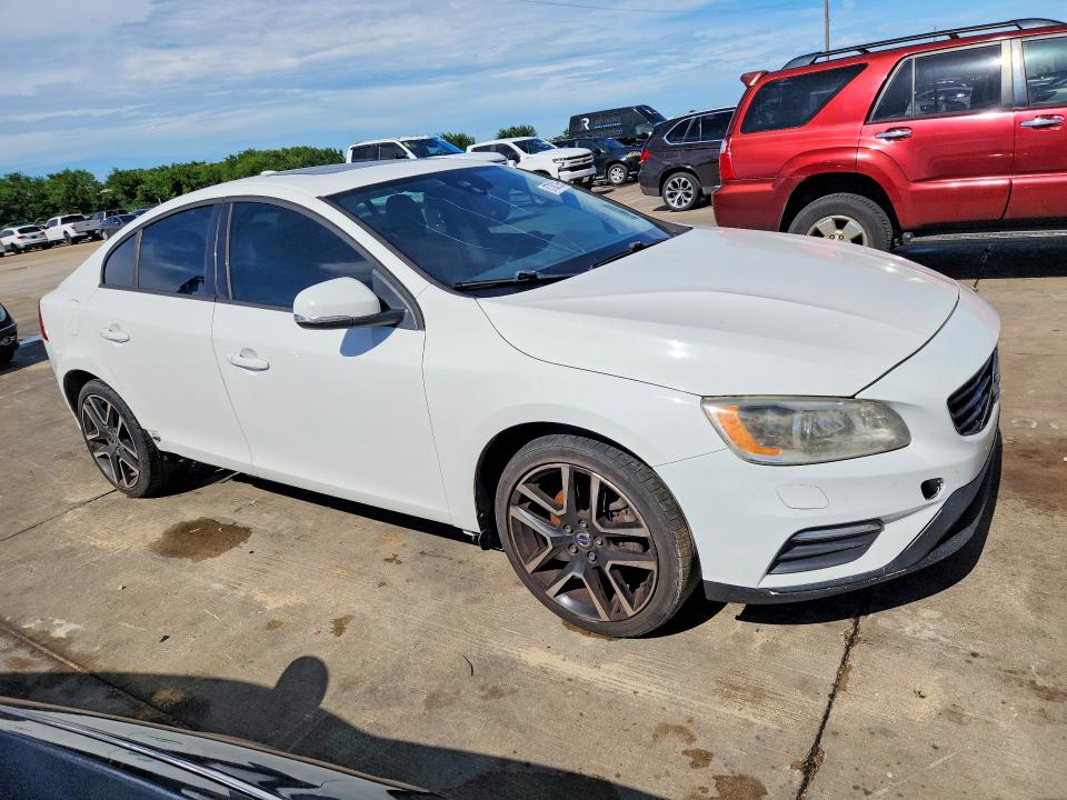 2017 Volvo VIN YV126MFL0H2430556 COPART salvage auction — NORMAL WEAR, Tx - Certificate Of Title (P), sold $1,200 on 2026-07-02 (photo 4)