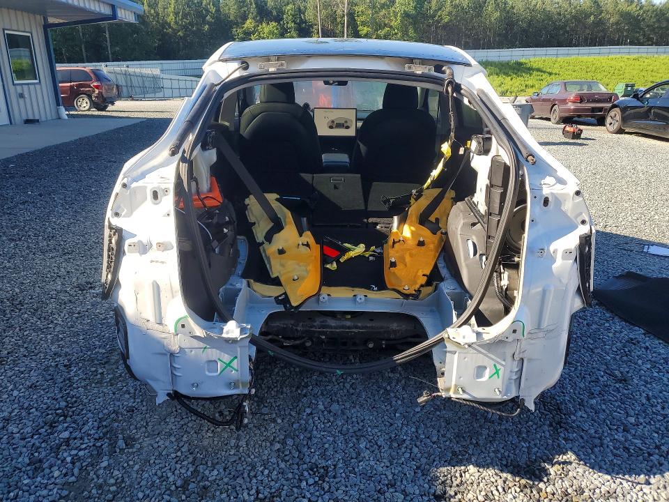 2022 Tesla Model y VIN 7SAYGDEE1NF439763 COPART salvage auction — REAR END, Nc - Salvage Certificate Of Title, sold $350 on 2026-07-30 (photo 6)