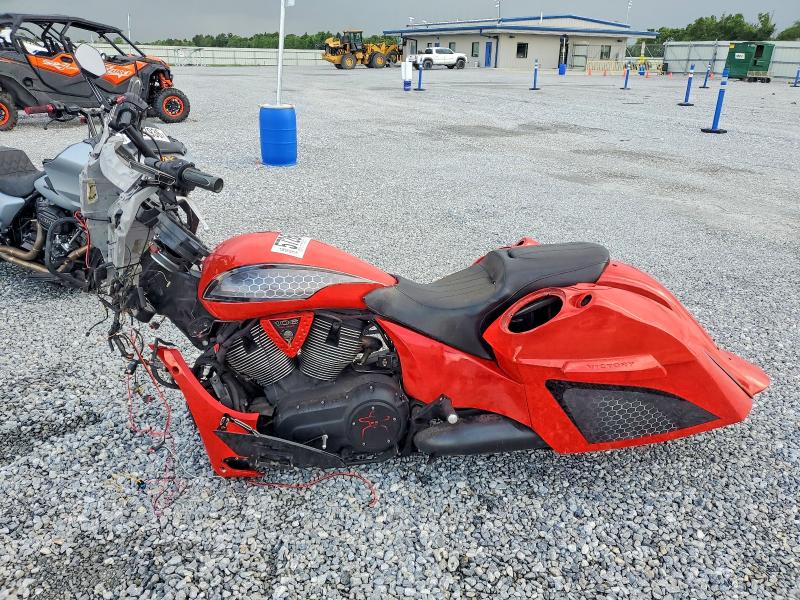 2015 Victory motorcycles Cross country VIN 5VPDA36N9F3045692 COPART salvage auction — FRONT END, LA - CERT OF TITLE-SALVAGE, sold $375 on 2026-07-13 (photo 3)
