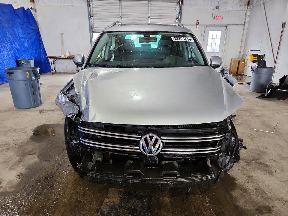 2017 Volkswagen VIN WVGRV7AX8HW508024 COPART salvage auction — FRONT END, KY - CERT OF TITLE-SALVAGE, sold $1,350 on 2026-07-27 (photo 5)
