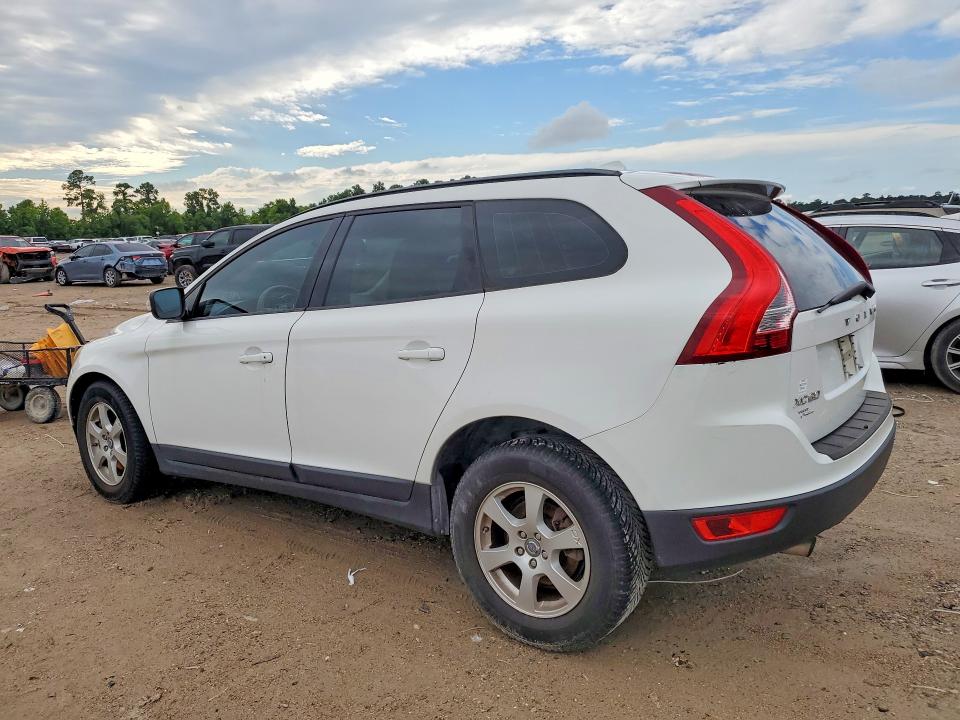 2011 Volvo Xc60 VIN YV4952DL4B2147998 COPART salvage auction — FRONT END, TX - SALVAGE VEHICLE TITLE (P), sold $250 on 2026-07-28 (photo 2)