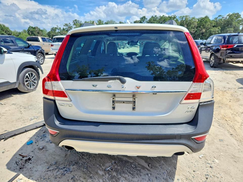 2015 Volvo VIN YV4902NM9F1225578 COPART salvage auction — SIDE, Fl - Certificate Of Destruction, sold $975 on 2026-07-07 (photo 6)