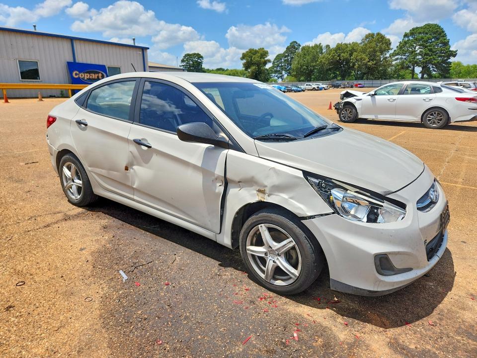 2016 Hyundai Accent VIN KMHCT4AE6GU123807 COPART salvage auction — FRAME DAMAGE, TX - CERTIFICATE OF TITLE, sold $850 on 2026-07-06 (photo 4)