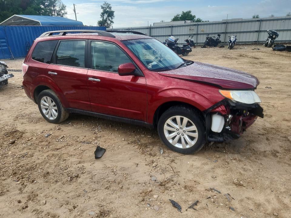 2011 Subaru Forester VIN JF2SHBDC0BH713875 COPART salvage auction — FRONT END, Fl - Certificate Of Destruction, sold $1,250 on 2026-07-06 (photo 4)