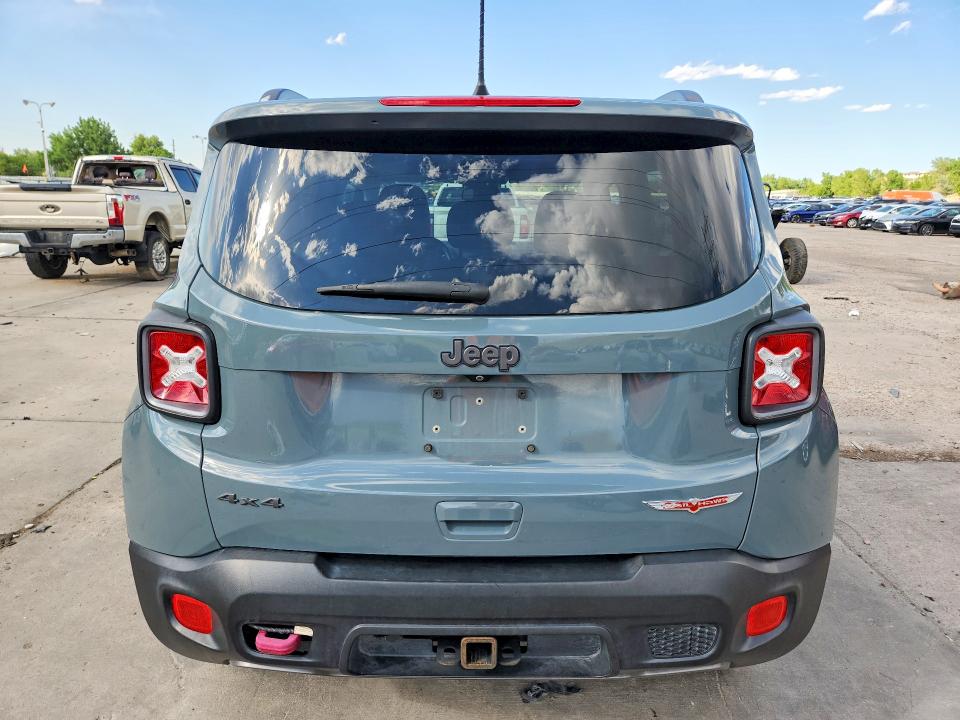 2018 Jeep Renegade VIN ZACCJBCB6JPH77698 COPART salvage auction — FRONT END, Co - Public - Salvage Title, sold $2,050 on 2026-08-03 (photo 6)