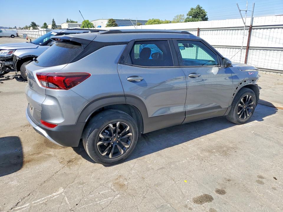 2023 Chevrolet Trailblazer VIN KL79MPS28PB097267 COPART salvage auction — FRONT END, Ca - Salvage Certificate, sold $3,250 on 2026-07-31 (photo 3)