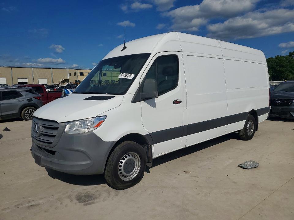2021 Mercedes-benz Sprinter VIN W1W40CHY5MT051788 COPART salvage auction — MINOR DENT/SCRATCHES, Tx - Certificate Of Title, sold $11,300 on 2026-07-16 (photo 1)