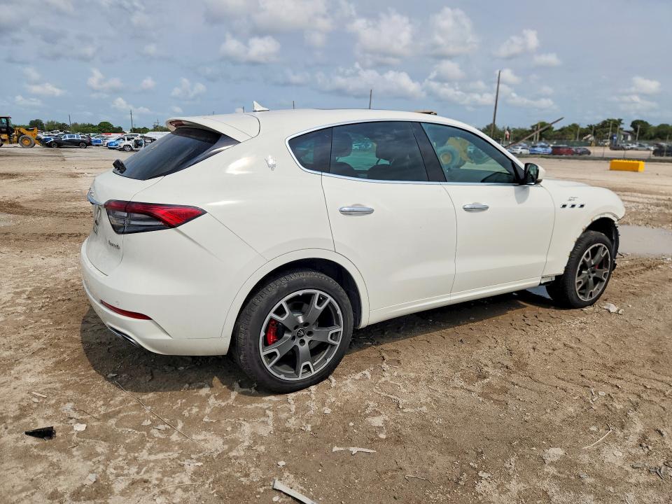 2023 Maserati Levante VIN ZN661XUA2PX419762 COPART salvage auction — FRONT END, Fl - Cert Of Title Slvg Rebuildable, sold $15,500 on 2026-07-02 (photo 3)
