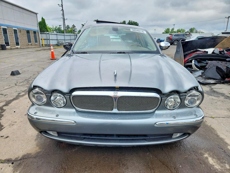 2006 Jaguar Vandenplas VIN SAJWA82B66SH02121 COPART salvage auction — SIDE, CT - CERT OF TITLE-SALVAGE, sold $475 on 2026-07-17 (photo 5)