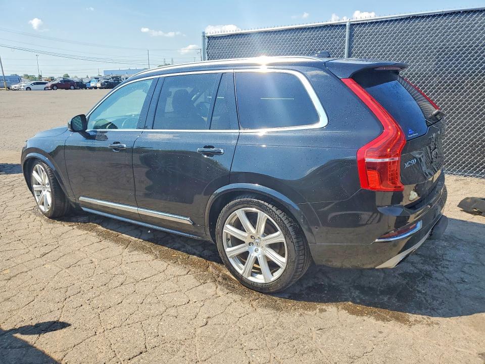 2016 Volvo Xc90 VIN YV4A22PL4G1000675 COPART salvage auction — VANDALISM, Mi - Cert Of Title-Flood Vehicle, sold $4,400 on 2026-07-10 (photo 2)