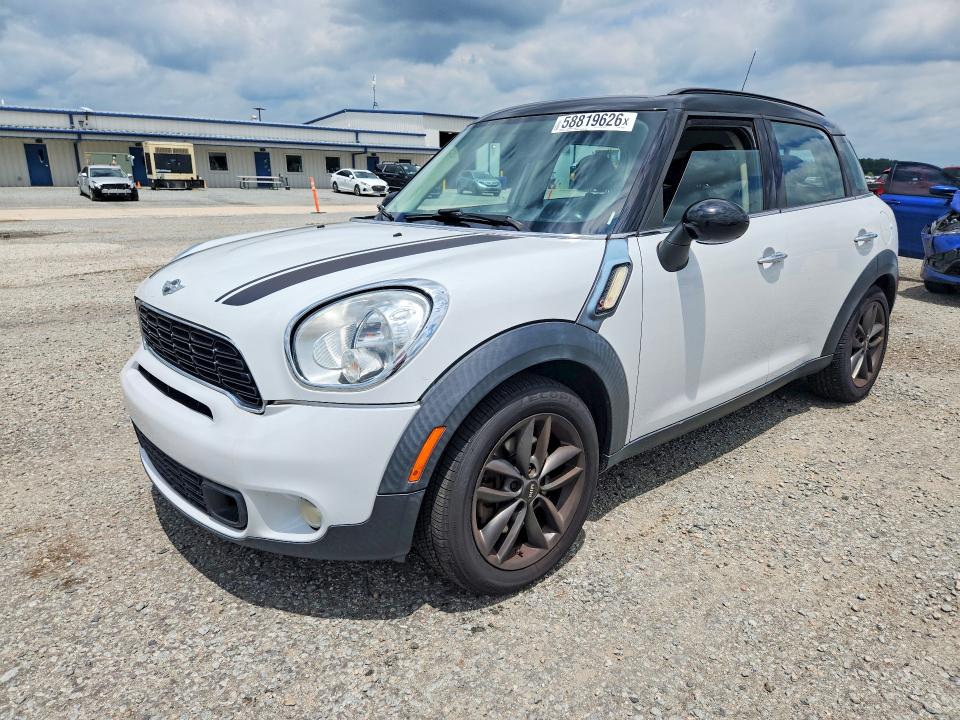 2014 Mini Cooper VIN WMWZC3C5XEWP28899 COPART salvage auction — SIDE, Nc - Salvage Certificate Of Title, sold $1,600 on 2026-08-17 (photo 1)