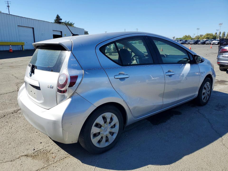 2012 Toyota Prius VIN JTDKDTB32C1001400 COPART salvage auction — SIDE, Nj - Dis/Dlr/Exp Only Clean Title, sold $975 on 2026-07-25 (photo 3)