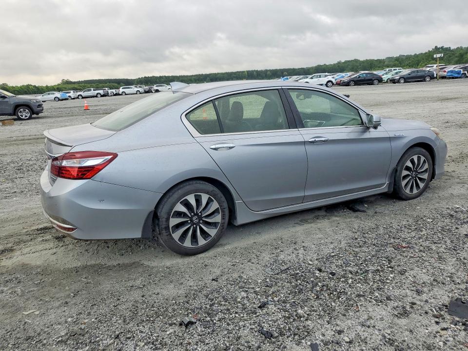 2017 Honda VIN JHMCR6F75HC010686 COPART salvage auction — MINOR DENT/SCRATCHES, Ga - Certificate Of Title (P), sold $7,000 on 2026-07-27 (photo 3)