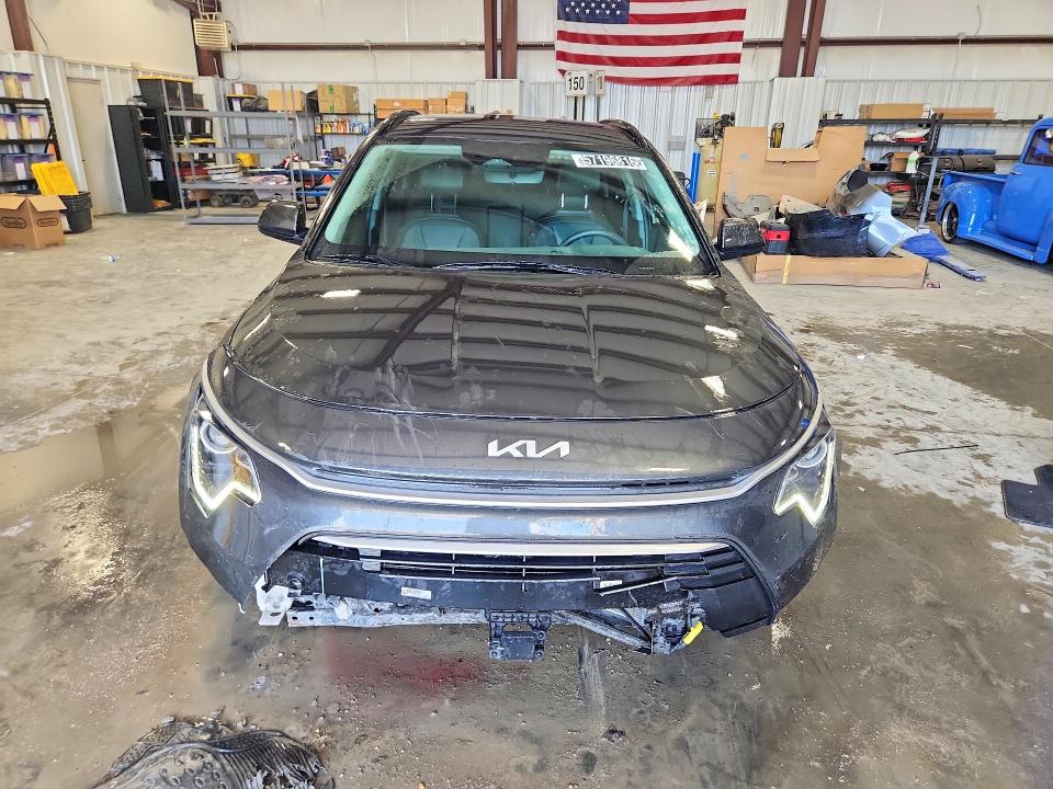 2025 Kia Niro VIN KNDCR3LE7S5269047 COPART salvage auction — FRONT END, AZ - CERTIFICATE OF TITLE, sold $8,500 on 2026-07-23 (photo 5)