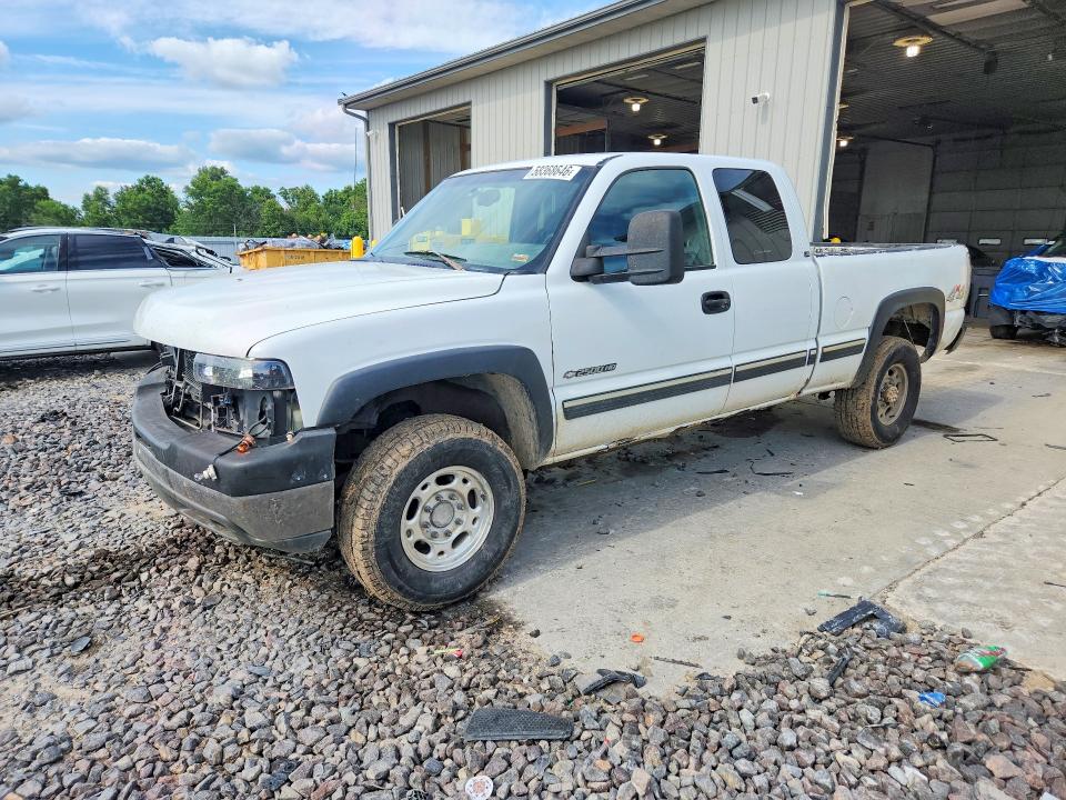 2001 Chevrolet Silverado VIN 1GCHK29U61E235912 COPART salvage auction — FRONT END, Mo - Salvage Certificate Of Title, sold $300 on 2026-07-28 (photo 1)