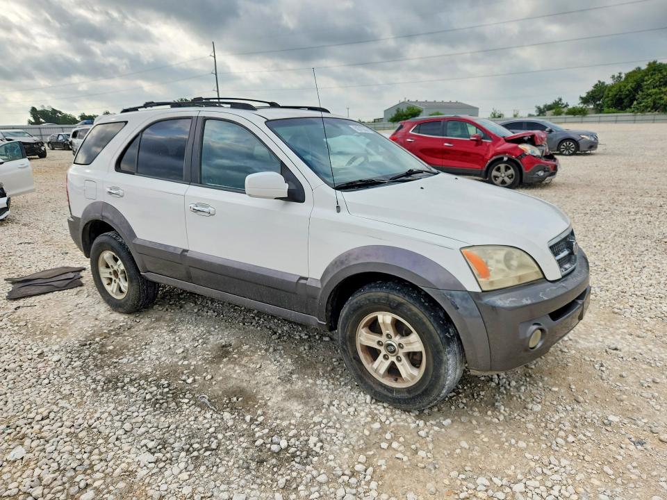 2003 Kia Sorento VIN KNDJD733235054933 COPART salvage auction — REAR END, TX - SALVAGE VEHICLE TITLE (P), sold $300 on 2026-07-09 (photo 4)