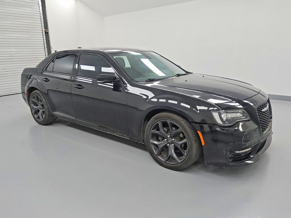 2021 Chrysler 300 VIN 2C3CCABG4MH520342 COPART salvage auction — FRONT END, Tx - Cert Of Title-Rebuilt Salvage, sold $5,300 on 2026-07-16 (photo 4)