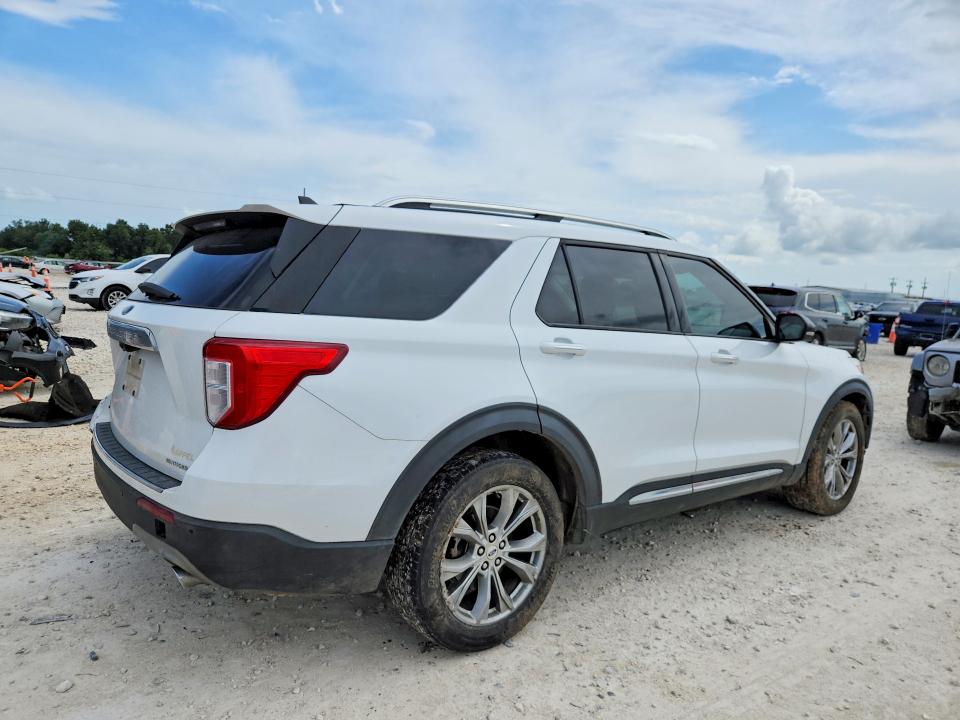 2021 Ford Explorer VIN 1FMSK7FHXMGB16291 COPART salvage auction — SIDE, Tx - Salvage Vehicle Title, sold $6,300 on 2026-07-02 (photo 3)