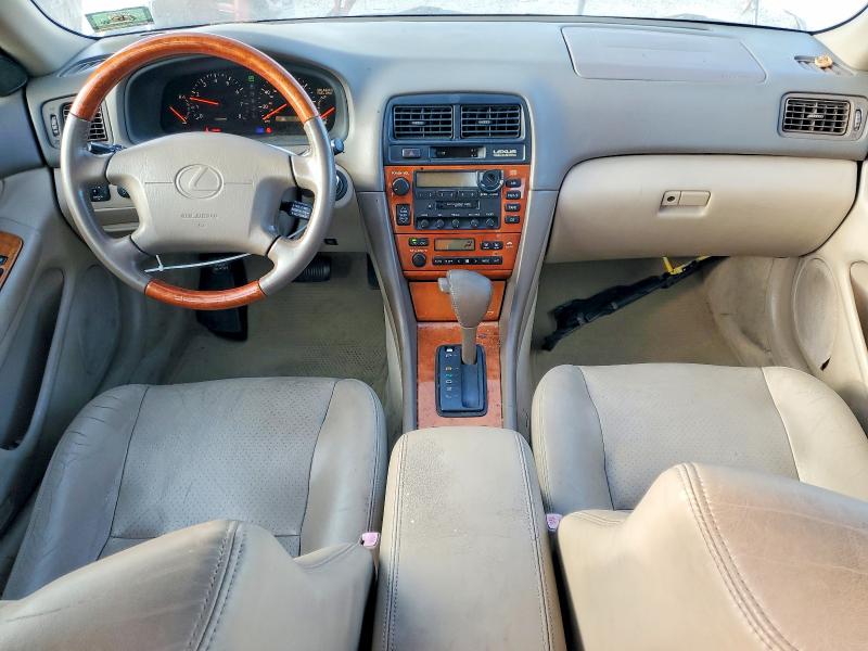 2001 Lexus Es 300 VIN JT8BF28G710321859 COPART salvage auction — NORMAL WEAR, Ca - Dis/Dlr/Exp Only Clean Title, sold $350 on 2026-07-07 (photo 8)