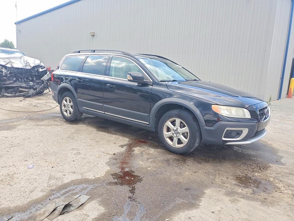 2013 Volvo VIN YV4952BL9D1156918 COPART salvage auction — REAR END, Nc - Salvage Certificate Of Title, sold $1,100 on 2026-08-05 (photo 4)