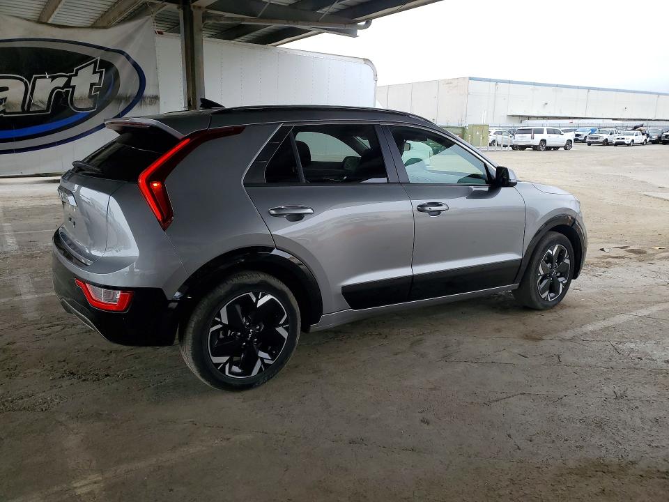 2023 Kia Niro VIN KNDCR3L16P5036877 COPART salvage auction — FRONT END, Ca - Certificate Of Title, sold $11,300 on 2026-07-06 (photo 3)