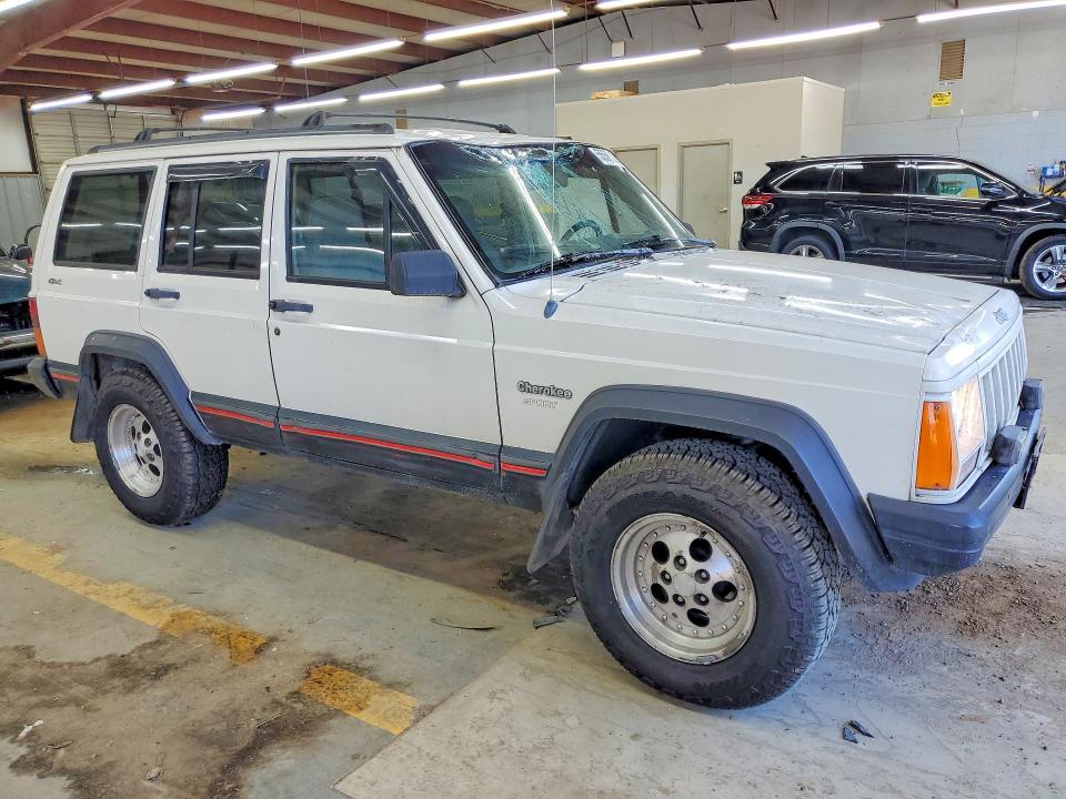 1996 Jeep Cherokee VIN 1J4FJ68S4TL222070 COPART salvage auction — ROOF, Nc - Salvage Certificate Of Title, sold $825 on 2026-07-22 (photo 4)