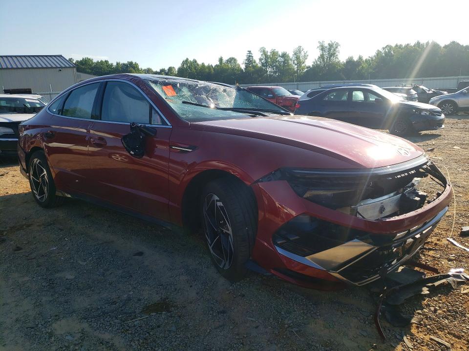 2025 Hyundai Sonata VIN KMHL14JA4SA431376 COPART salvage auction — ROLLOVER, Va - Cert Of Title - Salvage, sold $100 on 2026-07-24 (photo 4)