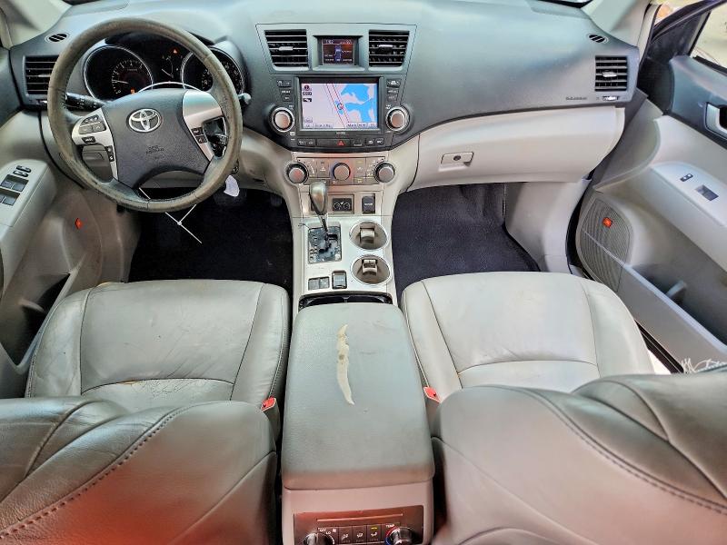 2012 Toyota Highlander VIN 5TDZK3EHXCS078837 COPART salvage auction — WATER/FLOOD, Fl - Cert Of Title Slvg Rebuildable, sold $1,100 on 2026-07-15 (photo 8)