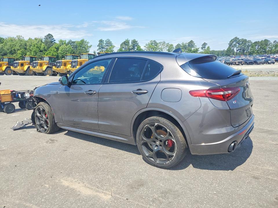 2022 Alfa romeo Stelvio VIN ZASPAKBN9N7D30239 COPART salvage auction — FRONT END, Nc - Salvage Certificate Of Title, sold $7,600 on 2026-07-16 (photo 2)