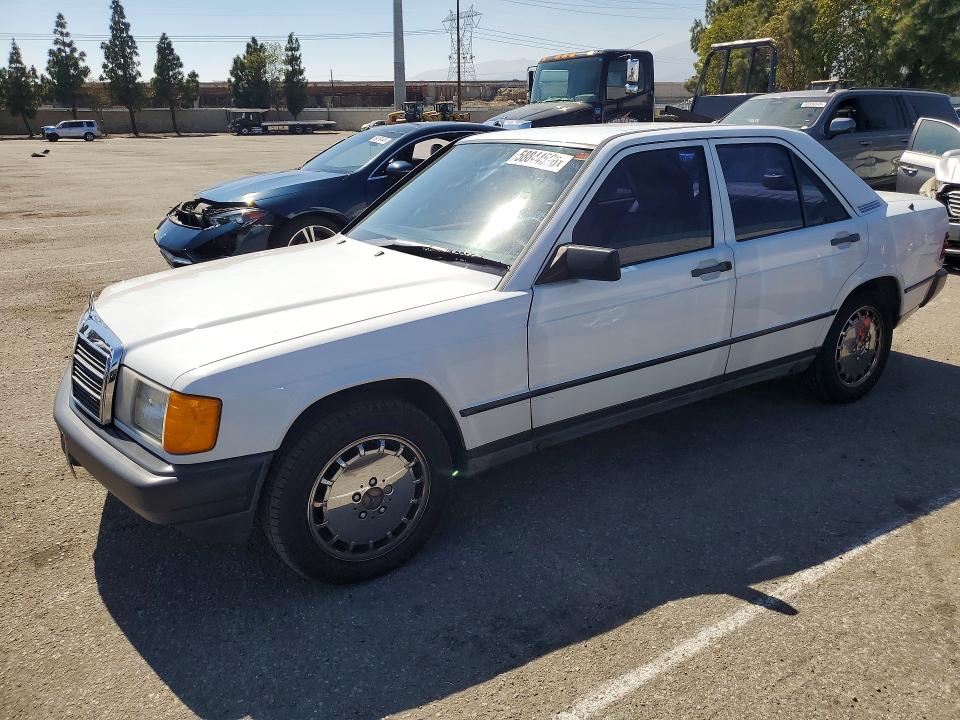 1988 Mercedes-benz 190 VIN WDBDB26D4JF455030 COPART salvage auction — NORMAL WEAR, CA - DIS/DLR/EXP ONLY CLEAN TITLE, sold $675 on 2026-07-09 (photo 1)