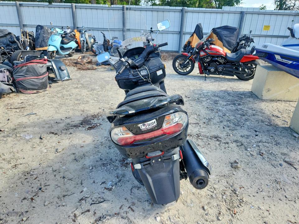 2014 Suzuki VIN JS1CK44B0E2100082 COPART salvage auction — MINOR DENT/SCRATCHES, FL - CERT OF TITLE SLVG REBUILDABLE, sold $50 on 2026-07-14 (photo 4)