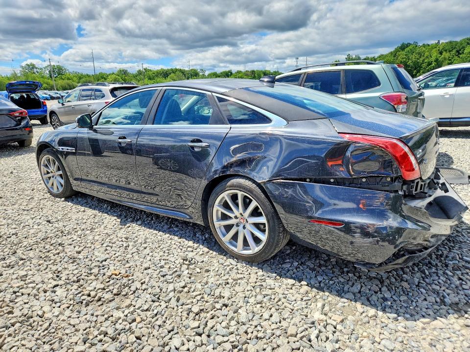 2016 Jaguar Xj VIN SAJWJ1CD8G8W00984 COPART salvage auction — REAR END, Ma - Cert Of Title-Reconstrctd Coll, sold $4,950 on 2026-07-08 (photo 2)