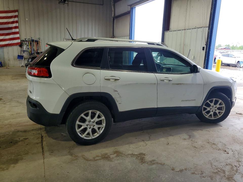 2014 Jeep Cherokee VIN 1C4PJMCB4EW183908 COPART salvage auction — NORMAL WEAR, NY - CERTIFICATE OF TITLE, sold $625 on 2026-07-06 (photo 3)