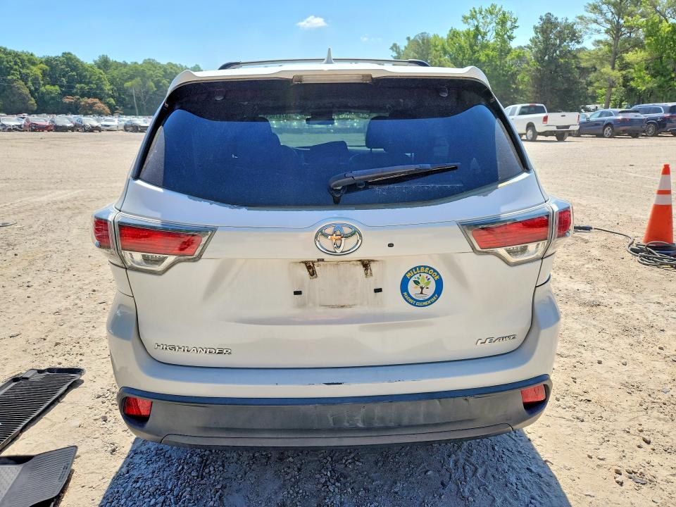 2016 Toyota Highlander VIN 5TDBKRFH7GS235636 COPART salvage auction — SIDE, Nc - Salvage Certificate Of Title, sold $2,450 on 2026-07-24 (photo 6)
