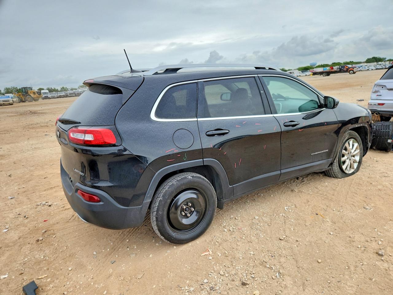 2016 Jeep Cherokee VIN 1C4PJMDB8GW295547 COPART salvage auction — Undercarriage, CO - SALVAGE TITLE, sold $2,700 on 2026-07-09 (photo 3)