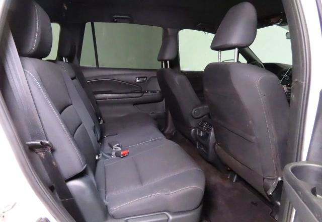 2019 Honda Passport VIN 5FNYF7H23KB004550 COPART salvage auction — ALL OVER, Ca - Dis/Dlr/Exp Only Clean Title (P), sold $7,400 on 2026-07-29 (photo 6)