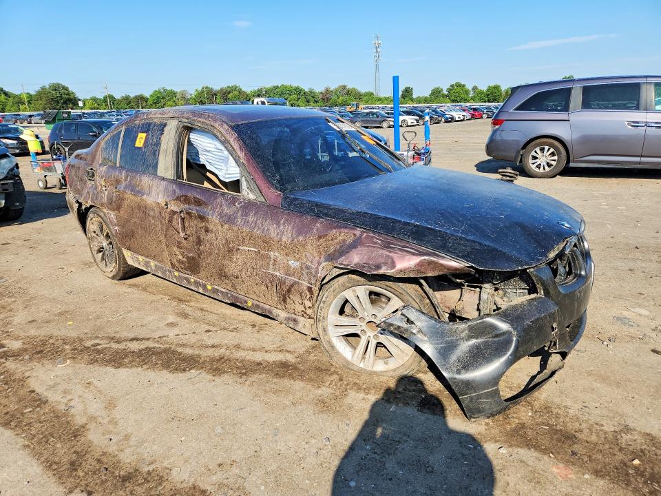 2007 BMW 3 series VIN WBAVC93577KX54694 COPART salvage auction — FRONT END, Va - Certificate Of Title, sold $175 on 2026-07-08 (photo 4)