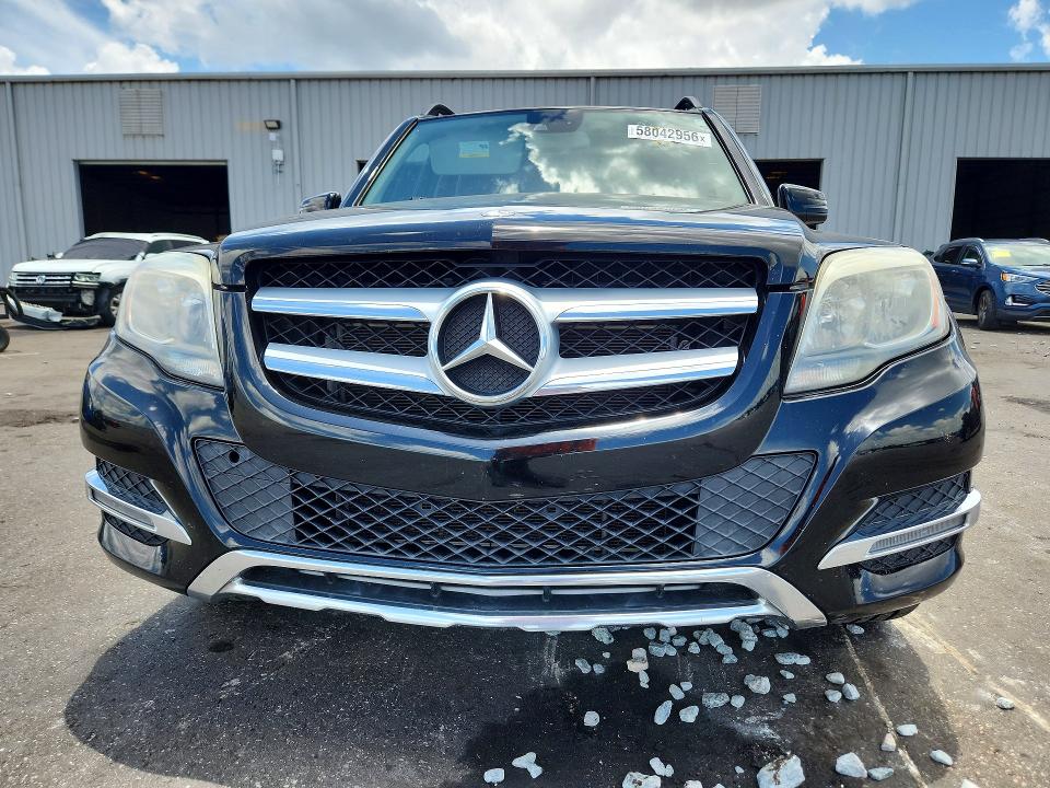 2015 Mercedes-benz VIN WDCGG5HB3FG392883 COPART salvage auction — REAR END, Fl - Cert Of Title Slvg Rebuildable, sold $4,000 on 2026-07-08 (photo 5)
