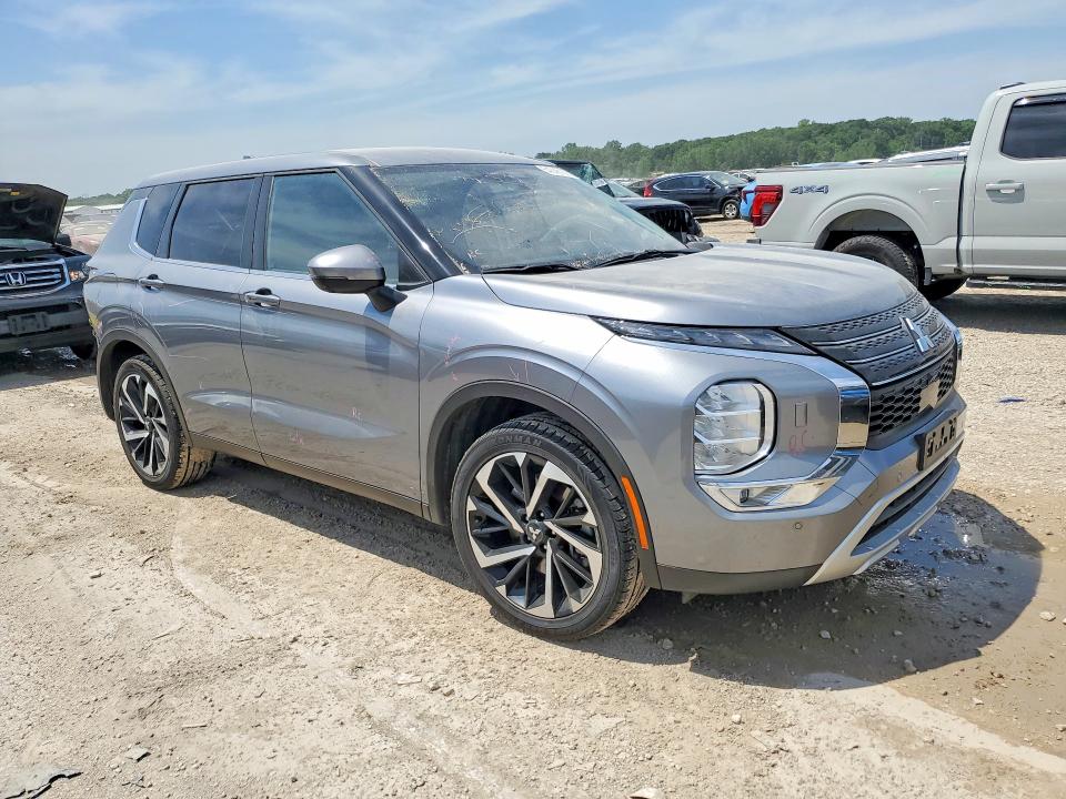 2024 Mitsubishi VIN JA4J4VA84RZ046735 COPART salvage auction — REAR END, Mo - Salvage Certificate Of Title, sold $9,400 on 2026-07-07 (photo 4)