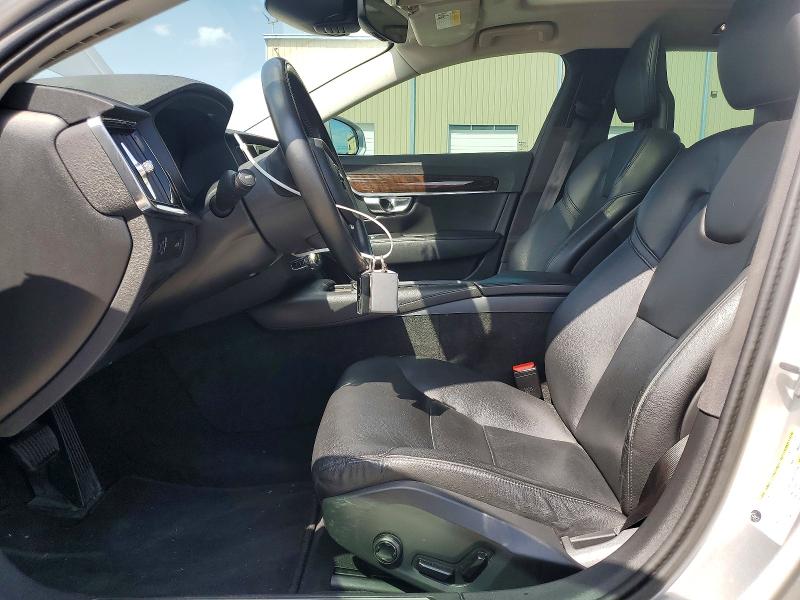 2019 Volvo S90 VIN LVY102AK4KP083645 COPART salvage auction — SIDE, Tx - Salvage Vehicle Title, sold $7,300 on 2026-07-13 (photo 7)